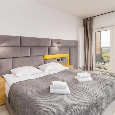 Aquamarina Prima Seaside By The By Renters