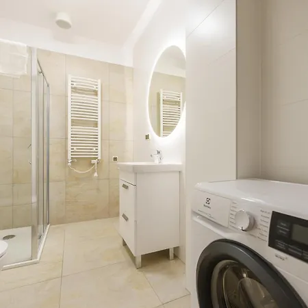 Aquamarina Prima Seaside By The By Renters *