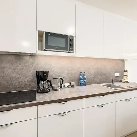 Appartement Aquamarina Prima Seaside By The By Renters *